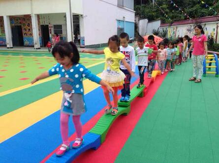重庆幼儿园地板